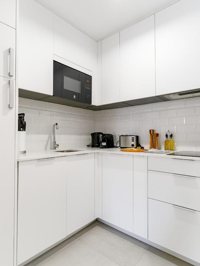 Limehome Madrid Calle Ave Maria - Estancia Temporal Экстерьер фото