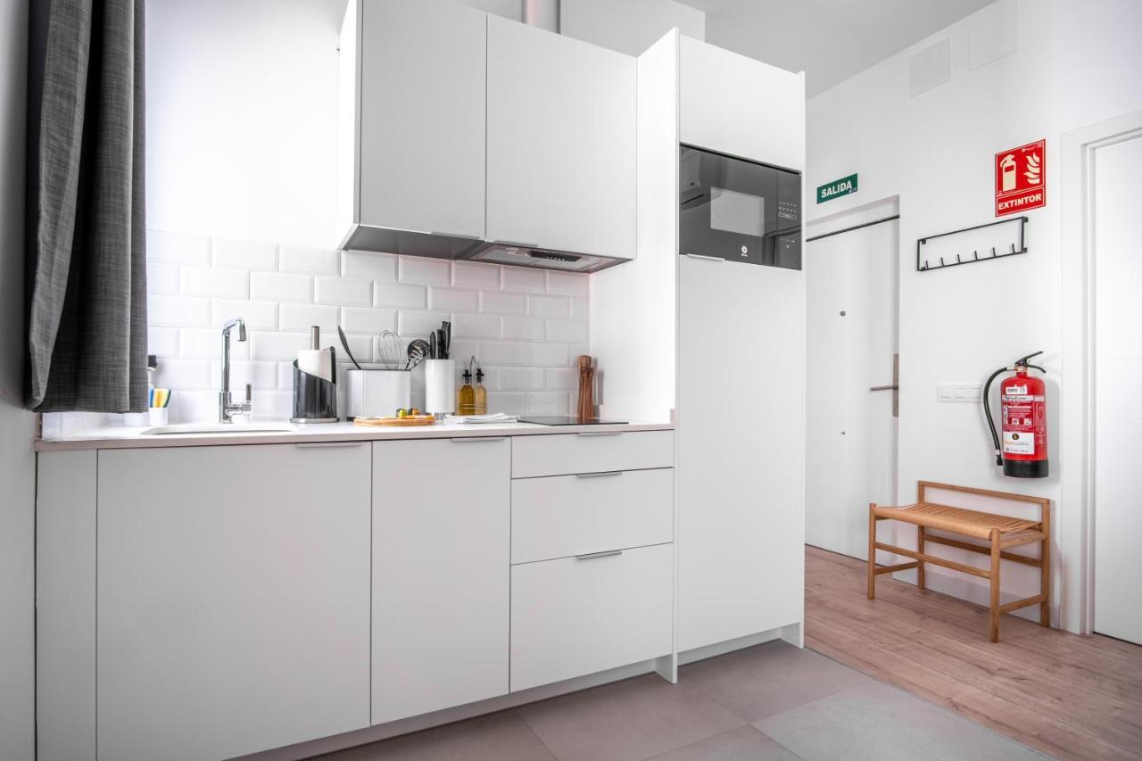 Limehome Madrid Calle Ave Maria - Estancia Temporal Экстерьер фото